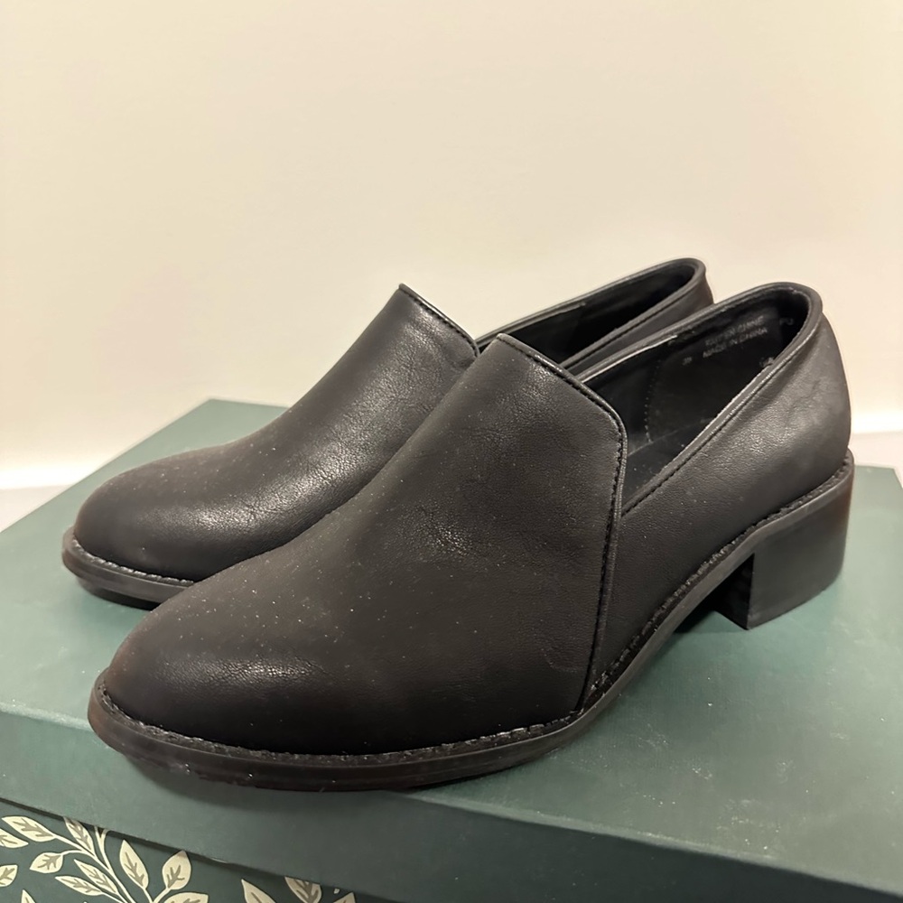 MATT & NAT CASTELNAU VEGAN MID HEELS